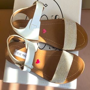 Girls size 13. NEW NEVER WORN. Steve Madden